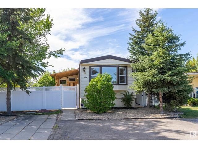 2426 West Port Cl Nw, Home with 3 bedrooms, 1 bathrooms and 3 parking in Edmonton AB | Card Image
