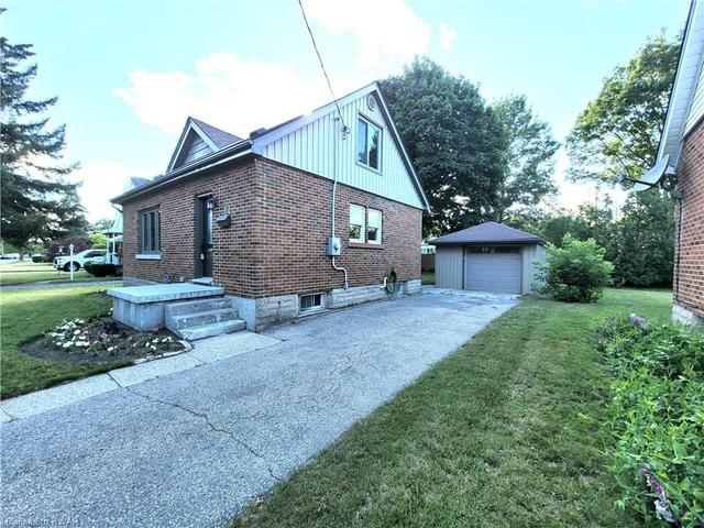 84 Belleview Avenue, House detached with 3 bedrooms, 1 bathrooms and 4 parking in Kitchener ON | Image 49