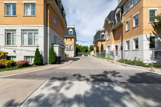 130 - 390 Hopewell Ave, Townhouse with 1 bedrooms, 2 bathrooms and 1 parking in Toronto ON | Image 31