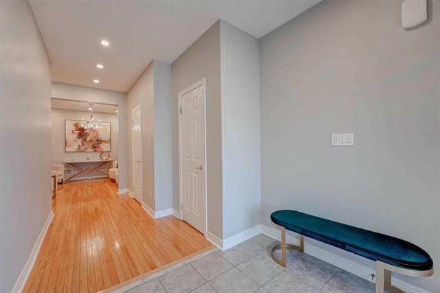 391 Cedric Terr, House semidetached with 4 bedrooms, 3 bathrooms and 3 parking in Milton ON | Image 12