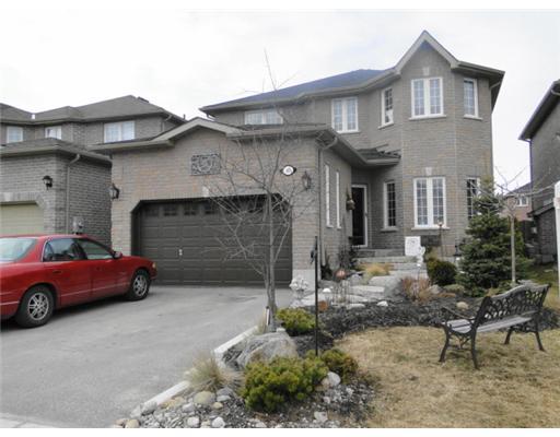 40 Lamont Cres, House detached with 3 bedrooms, 4 bathrooms and null parking in Barrie ON | Image 1