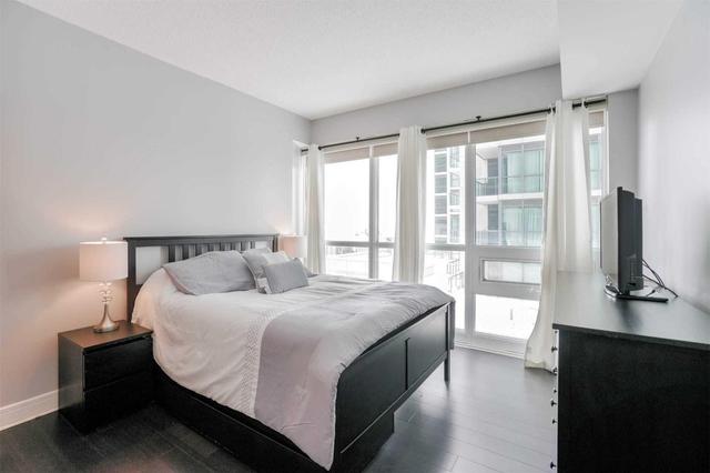 401 - 35 Brian Peck Cres, Condo with 2 bedrooms, 2 bathrooms and 1 parking in Toronto ON | Image 9