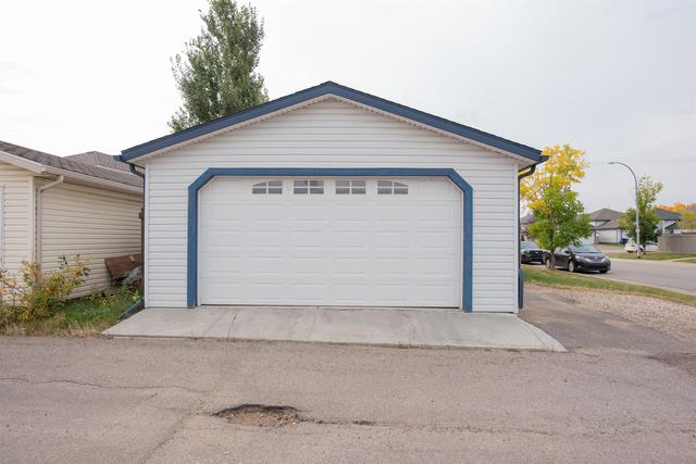 141 Coles Bay, House detached with 4 bedrooms, 2 bathrooms and 4 parking in Wood Buffalo AB | Image 33
