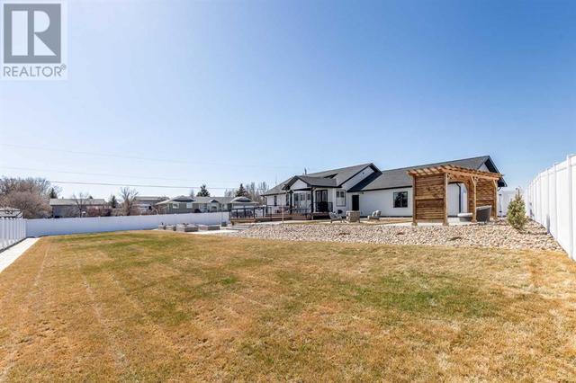 302 Yuma Court, House detached with 5 bedrooms, 3 bathrooms and 6 parking in Cypress County AB | Image 42