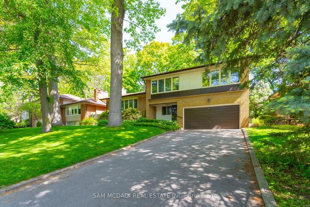 3199 Credit Heights Dr, House detached with 4 bedrooms, 3 bathrooms and 8 parking in Mississauga ON | Image 1