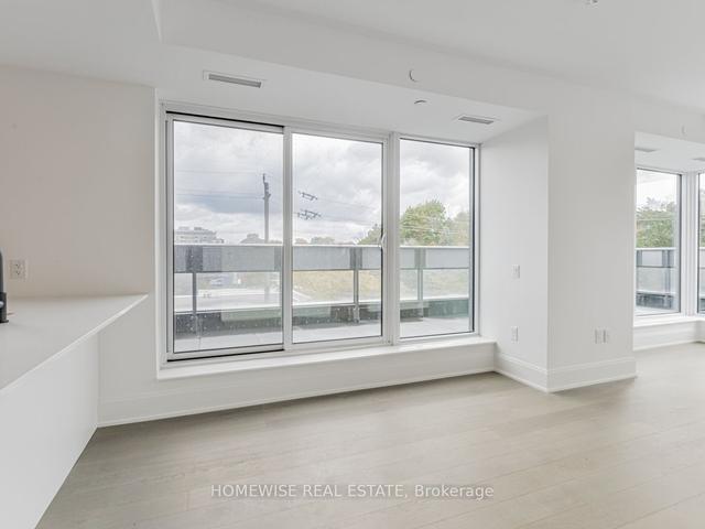 305 - 355 Bedford Park Ave, Condo with 2 bedrooms, 3 bathrooms and 2 parking in Toronto ON | Image 5
