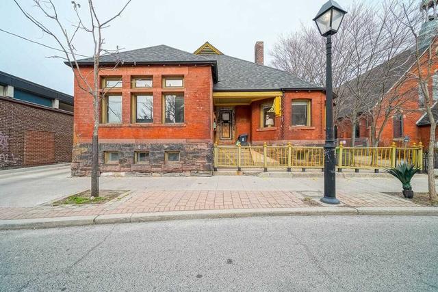 207 Cowan Ave, House detached with 9 bedrooms, 14 bathrooms and 0 parking in Toronto ON | Image 12