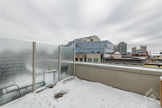 23 - 202 St Patrick Street, Condo with 2 bedrooms, 1 bathrooms and 1 parking in Ottawa ON | Image 18