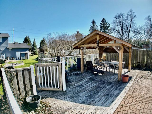 9943 Hwy 7, House detached with 4 bedrooms, 2 bathrooms and 5 parking in Halton Hills ON | Image 18