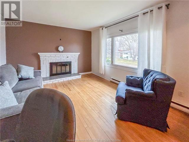 147 Sussex Ave, House detached with 2 bedrooms, 1 bathrooms and null parking in Riverview NB | Image 7