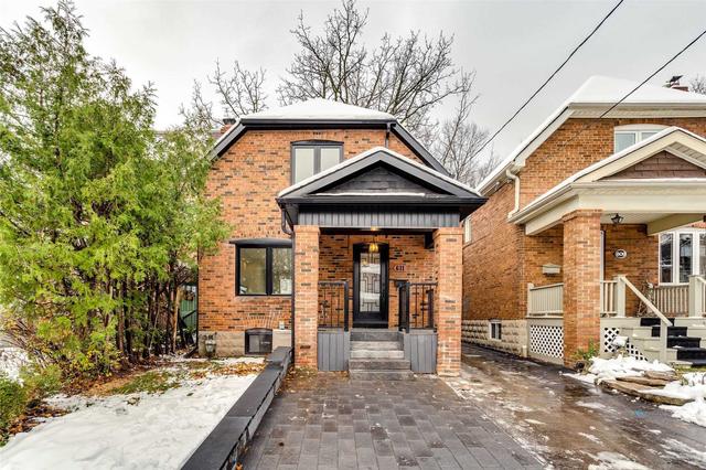 611 Hillsdale Ave E, House detached with 3 bedrooms, 3 bathrooms and 2 parking in Toronto ON | Image 1
