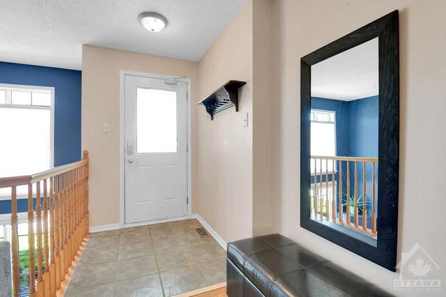 14 Briston Private, House attached with 2 bedrooms, 2 bathrooms and 1 parking in Ottawa ON | Image 2