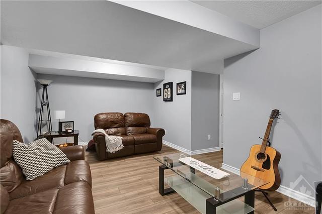 808 Kennacraig Private, Townhouse with 2 bedrooms, 2 bathrooms and 2 parking in Ottawa ON | Image 22