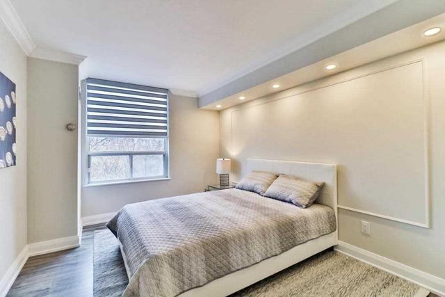 405 - 11 Townsgate Dr, Condo with 2 bedrooms, 2 bathrooms and 2 parking in Vaughan ON | Image 19