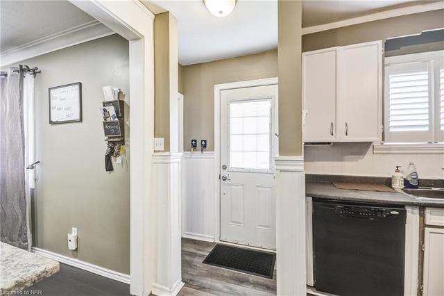 23 Blain Place, House detached with 3 bedrooms, 2 bathrooms and 7 parking in St. Catharines ON | Image 43