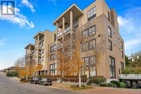 310 - 820 Short St, Condo with 3 bedrooms, 2 bathrooms and 1 parking in Saanich BC | Card Image