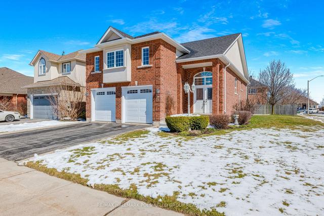 1 Meadowview Dr, House detached with 3 bedrooms, 2 bathrooms and 4 parking in Bradford West Gwillimbury ON | Image 1