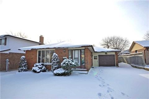 158 White Pine Cres, House detached with 3 bedrooms, 2 bathrooms and 4 parking in Waterloo ON | Image 1