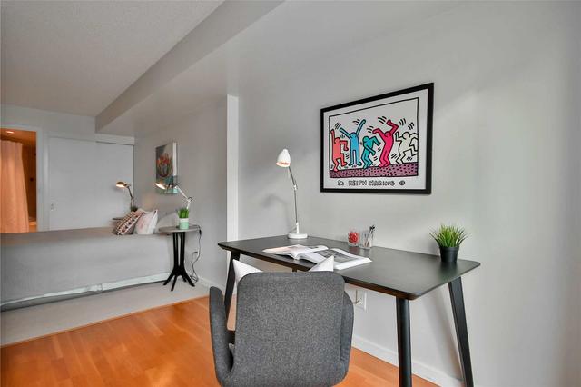 404 - 208 Queens Quay W, Condo with 1 bedrooms, 2 bathrooms and 1 parking in Toronto ON | Image 13