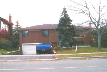 37 Linkdale Rd, House detached with 3 bedrooms, 3 bathrooms and 3 parking in Brampton ON | Image 1