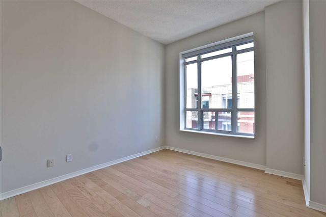 615 - 455 Rosewell Ave, Condo with 2 bedrooms, 2 bathrooms and 2 parking in Toronto ON | Image 2