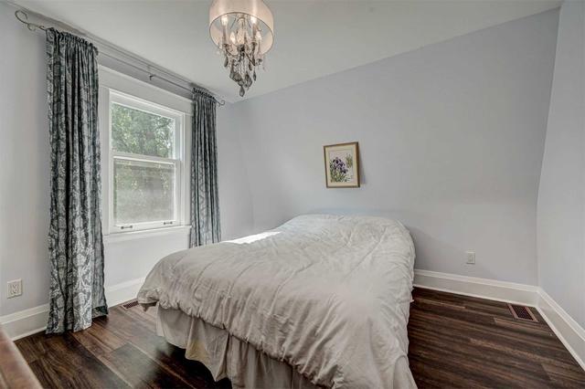 60 Mill St S, House detached with 3 bedrooms, 2 bathrooms and 4 parking in Brampton ON | Image 14