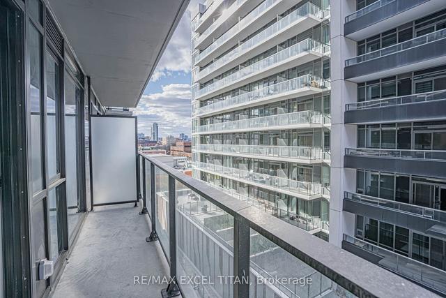 718 - 1 Jarvis St, Condo with 2 bedrooms, 2 bathrooms and 1 parking in Hamilton ON | Image 24