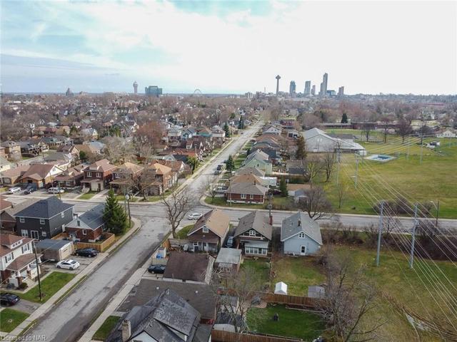 4739 Sixth Avenue, House detached with 3 bedrooms, 1 bathrooms and null parking in Niagara Falls ON | Image 25