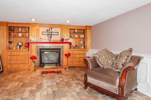 6050 Crimson Dr, House detached with 3 bedrooms, 2 bathrooms and 3 parking in Niagara Falls ON | Image 18