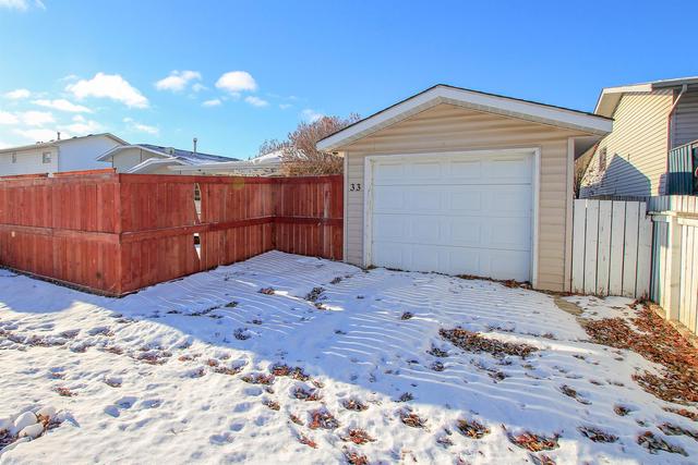 33 Kennings Crescent, House detached with 3 bedrooms, 3 bathrooms and 3 parking in Red Deer County AB | Image 43