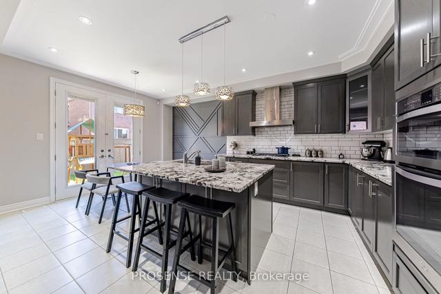 8 Macbean Cres, House detached with 4 bedrooms, 4 bathrooms and 6 parking in Hamilton ON | Image 14