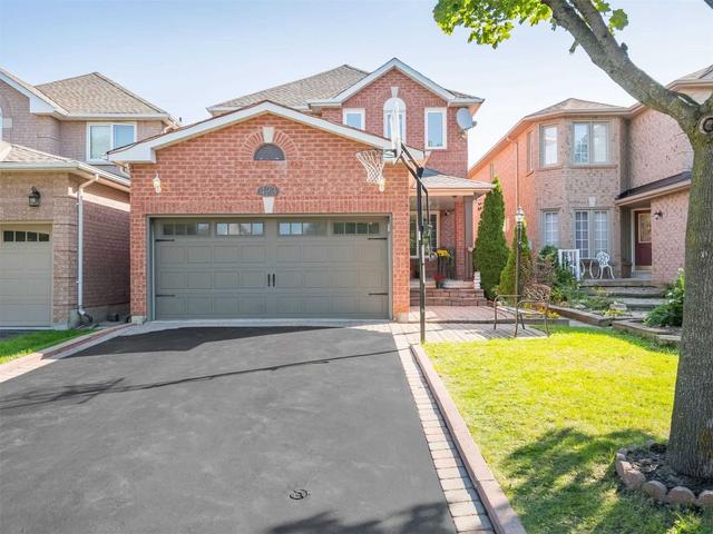 423 Flanagan Crt, House detached with 4 bedrooms, 4 bathrooms and 6 parking in Newmarket ON | Image 1