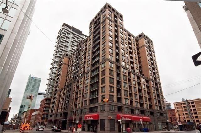 820 - 140 Simcoe St, Condo with 1 bedrooms, 1 bathrooms and 0 parking in Toronto ON | Image 1