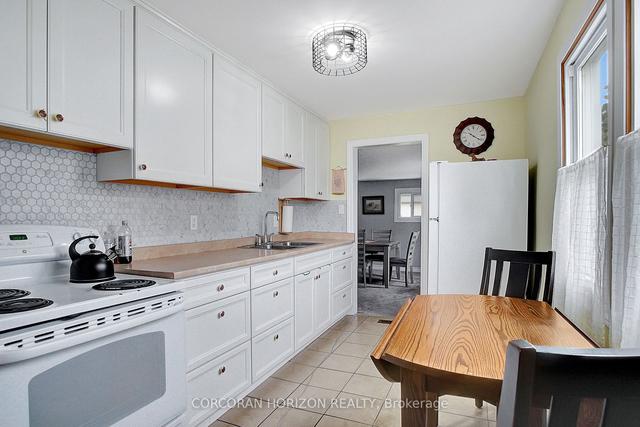 611 Garden St, House detached with 2 bedrooms, 1 bathrooms and 4 parking in Cambridge ON | Image 7
