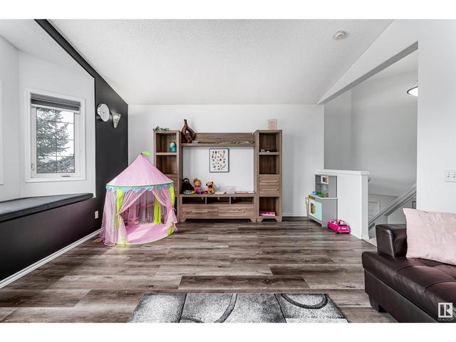 3703 28 St Nw, House detached with 4 bedrooms, 3 bathrooms and null parking in Edmonton AB | Image 22