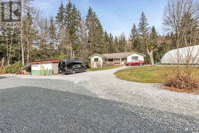 12954 Mill Street, House detached with 3 bedrooms, 2 bathrooms and 10 parking in Maple Ridge BC | Image 13