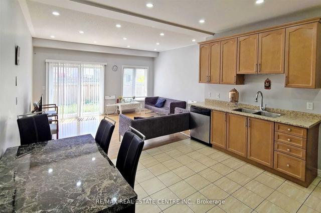 21 Hatton Crt, House attached with 3 bedrooms, 4 bathrooms and 2 parking in Brampton ON | Image 37
