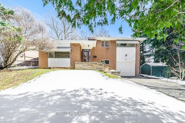 31 Cobden St, House detached with 3 bedrooms, 2 bathrooms and 4 parking in Toronto ON | Image 11