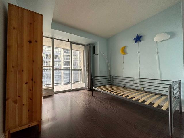 1001 - 18 Hollywood Ave, Condo with 2 bedrooms, 2 bathrooms and 2 parking in Toronto ON | Image 8