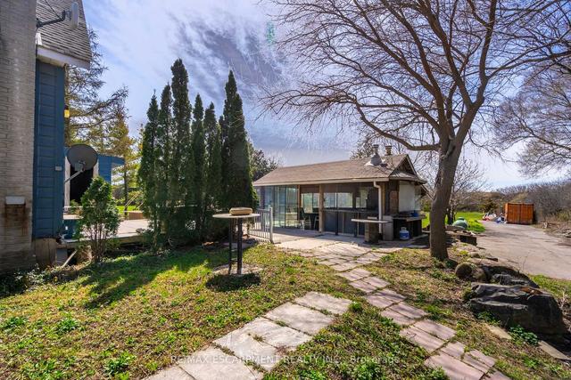 735 Brock Rd, House detached with 3 bedrooms, 3 bathrooms and 5 parking in Hamilton ON | Image 18