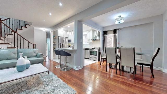 74 Deanscroft Sq, House detached with 3 bedrooms, 3 bathrooms and 3 parking in Toronto ON | Image 17