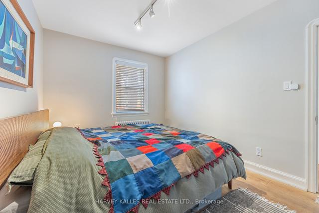 19 Danesbury Ave, House detached with 2 bedrooms, 2 bathrooms and 2 parking in Toronto ON | Image 7