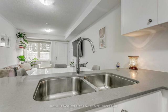 411 - 8 Drummond St, Townhouse with 1 bedrooms, 1 bathrooms and 1 parking in Toronto ON | Image 9