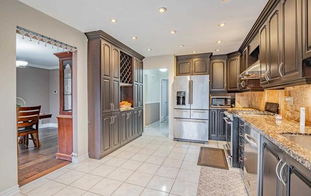 11 Newport St, House detached with 4 bedrooms, 5 bathrooms and 4 parking in Brampton ON | Image 7