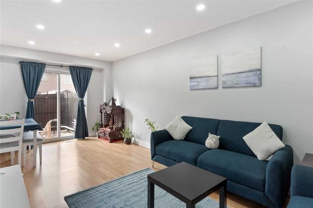 34 Brisbane Crt, Townhouse with 3 bedrooms, 3 bathrooms and 2 parking in Brampton ON | Image 39
