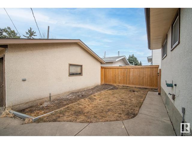 9016 135a Av Nw, House detached with 3 bedrooms, 1 bathrooms and 4 parking in Edmonton AB | Image 49