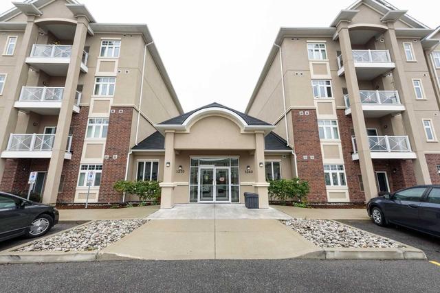 106 - 1370 Costigan Rd, Condo with 2 bedrooms, 2 bathrooms and 1 parking in Milton ON | Image 1