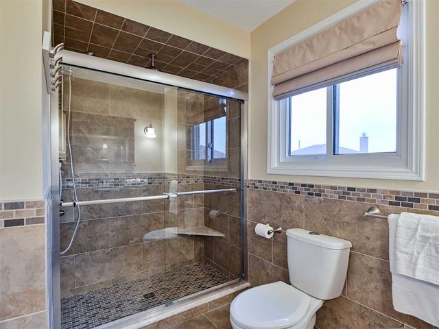 87 Nipissing Cres, House detached with 4 bedrooms, 3 bathrooms and 8 parking in Brampton ON | Image 17