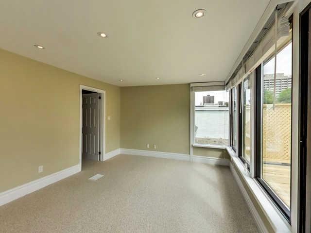 2 - 151 Robert St, Condo with 2 bedrooms, 2 bathrooms and null parking in Toronto ON | Image 14