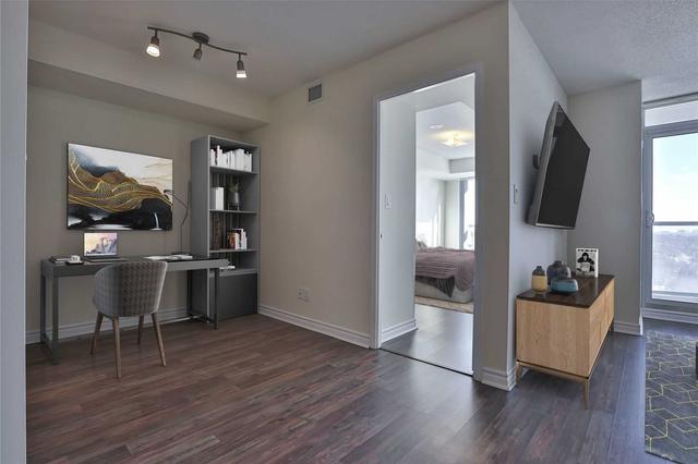 1602 - 35 Hollywood Ave, Condo with 1 bedrooms, 1 bathrooms and 1 parking in Toronto ON | Image 40
